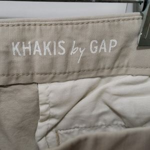 GAP Khakis shorts